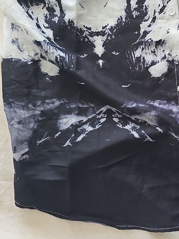 Abstract Graphic Print Short Sleeve Button-Down Shirt XXL 312 - Image 5