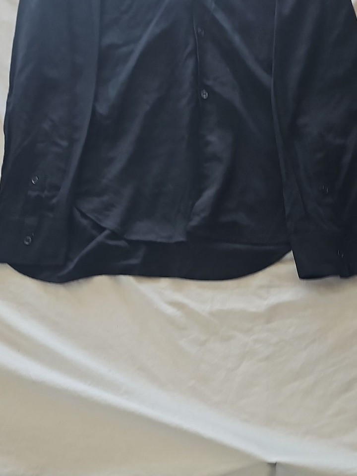 H&M Men’s Classic Black Long-Sleeve Button-Up Shirt – Size XL 313
