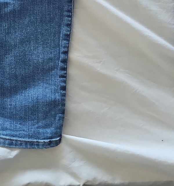 Calvin Klein Jeans Low Rise Skinny Denim in Medium Wash 301 - Image 5