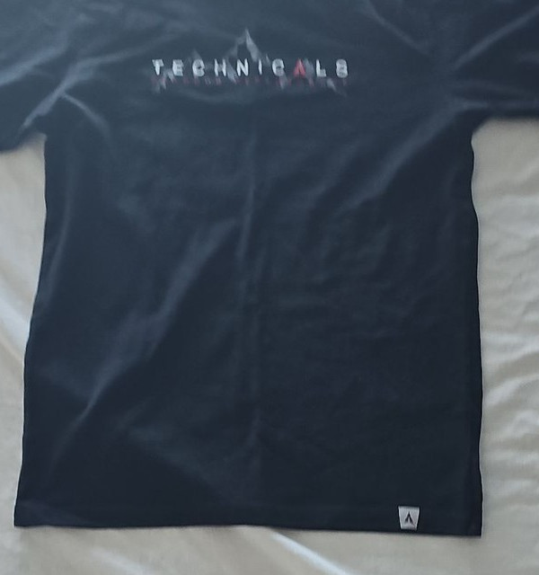 Technicals Outdoor Performance Black Logo Graphic T-Shirt – Men’s Small 303