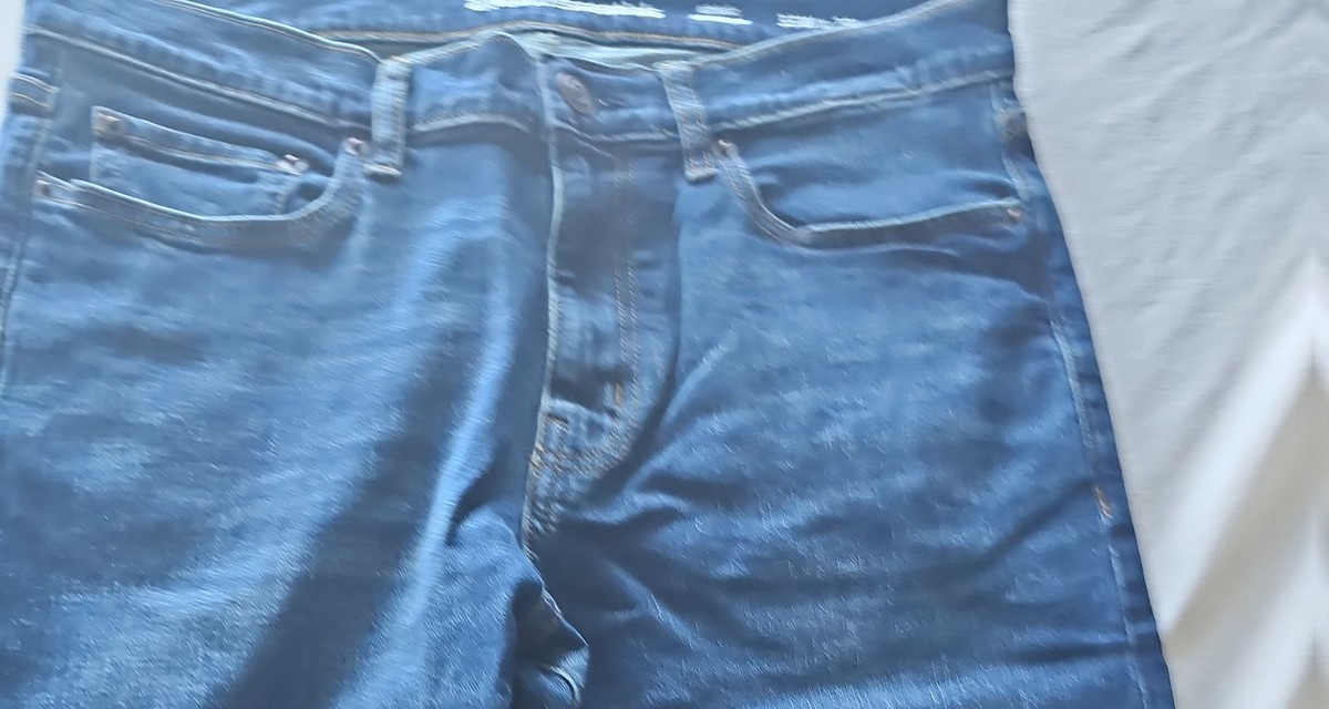 Amazon Essentials Men's Athletic Fit Blue Jeans 33W x 29L 338 - Image 4