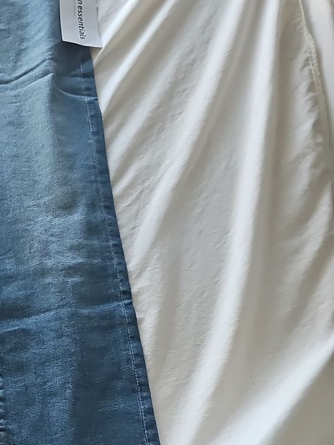 Amazon Essentials Men's Slim Bootcut Denim Jeans - Medium Wash W32 L28 339 - Image 3