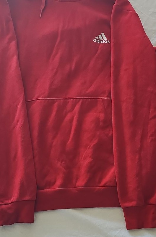 Adidas Essential Red Pullover Hoodie – Men’s Large  282