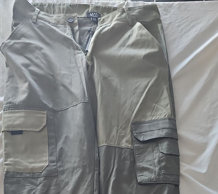 boohooMAN Tall Relaxed Multi-Tonal Khaki Cargo Trousers 238 waiste 34 leg 29