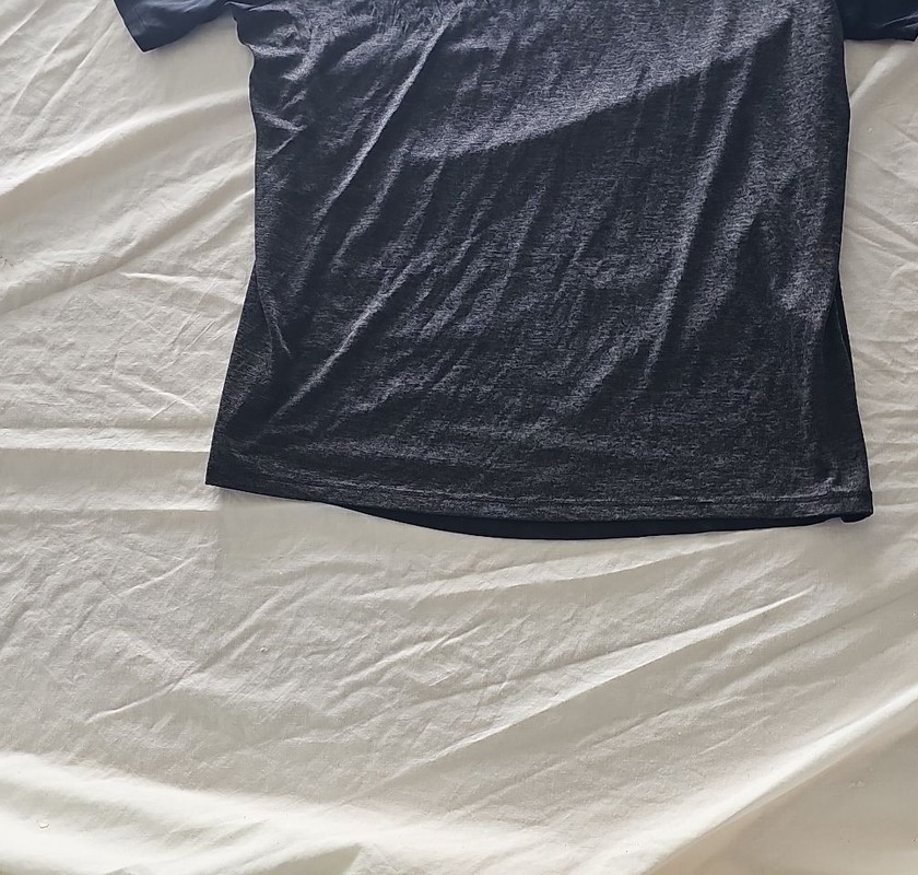 Under Armour Tech Tee Men's XL Charcoal Grey Training Shirt - Image 3