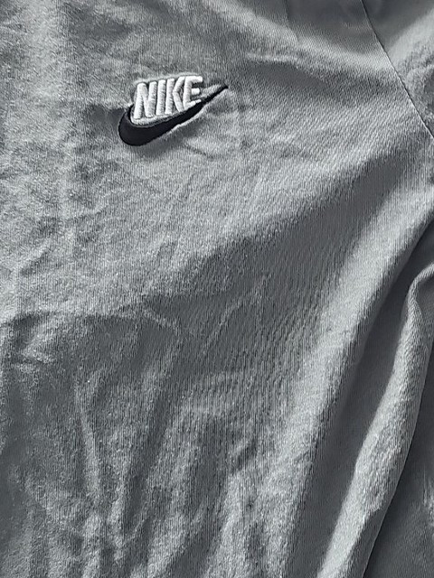 Nike Charcoal Grey Embroidered Logo Graphic Tee - Image 4