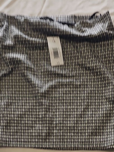 New with Tags F&F Houndstooth Mini Skirt – Size 12