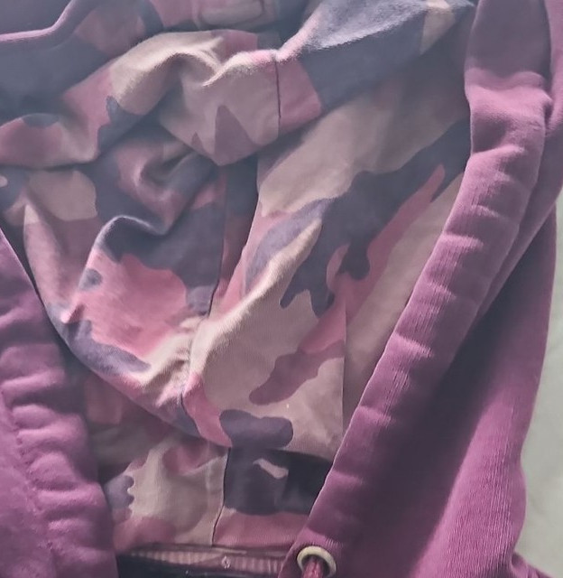 Closure London Men's Burgundy Camo Panel Pullover Hoodie - Image 7