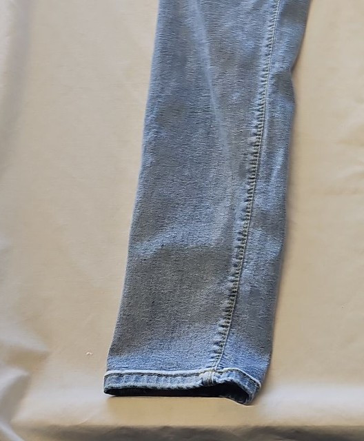 Voi Jeans Co Light Wash Slim Fit Denim Jeans 431 - Image 9