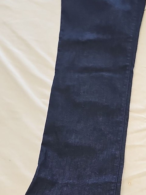 Amazon Essentials Women's Bootcut Jeans Dark Wash Size 20 Long B470 - Image 7