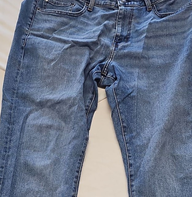 Amazon Essentials Men’s Athletic Fit Blue Jeans 36W x 30L C476