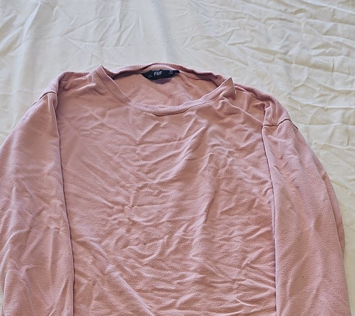 F&F Women's Dusty Rose Crewneck Sweatshirt Size UK 8 F532 - Image 5