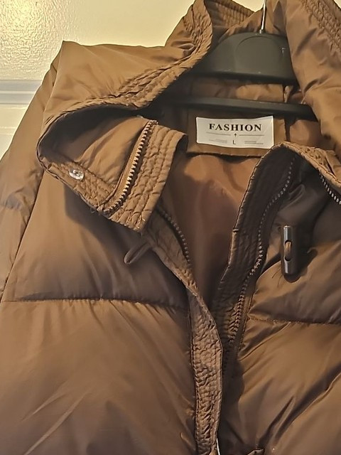 Fashion Design Brown Quilted Puffer Jacket with Toggle Details W554 - Image 7
