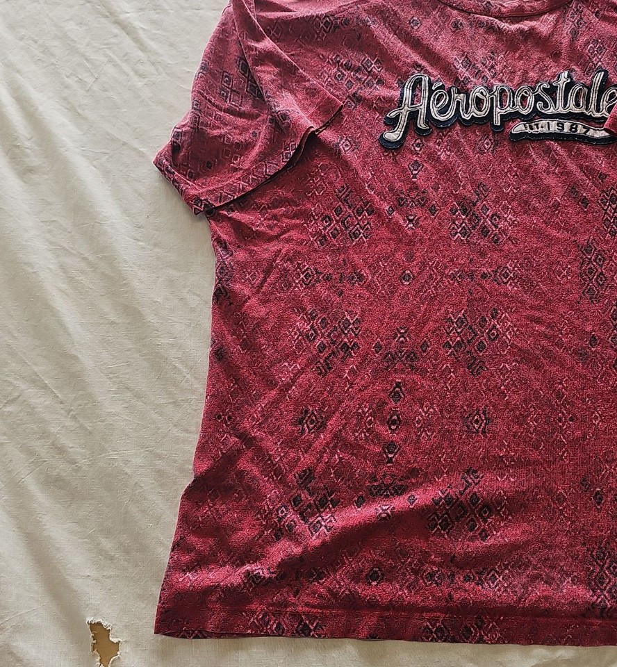 Aéropostale Red Patterned Applique Graphic T-Shirt large I606 - Image 12