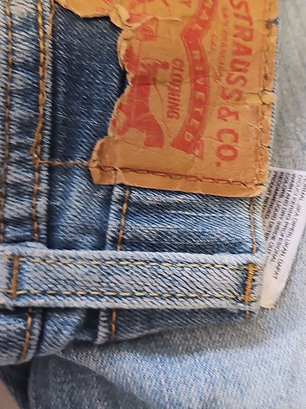 Vintage Levi's 514 Straight Fit Distressed Light Wash Jeans w31 L32 J656 - Image 9