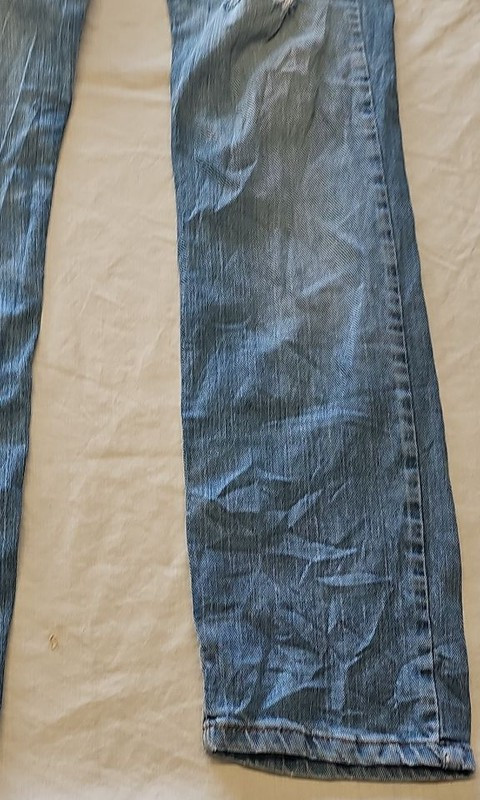 Vintage Levi's 514 Straight Fit Distressed Light Wash Jeans w31 L32 J656 - Image 8