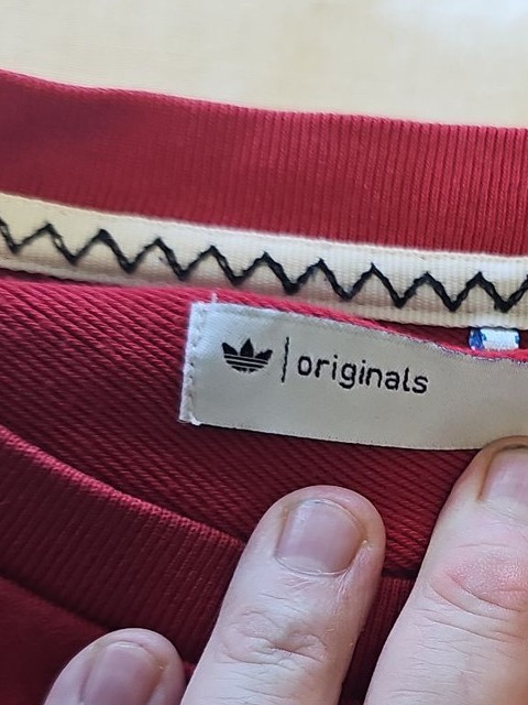 Adidas Originals Men's Colorblock Crewneck Sweatshirt - Red/Grey/Blue L L682 - Image 9