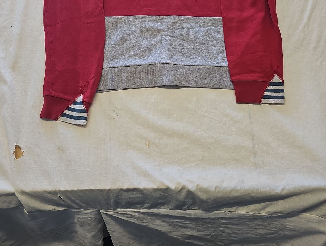 Adidas Originals Men's Colorblock Crewneck Sweatshirt - Red/Grey/Blue L L682 - Image 8