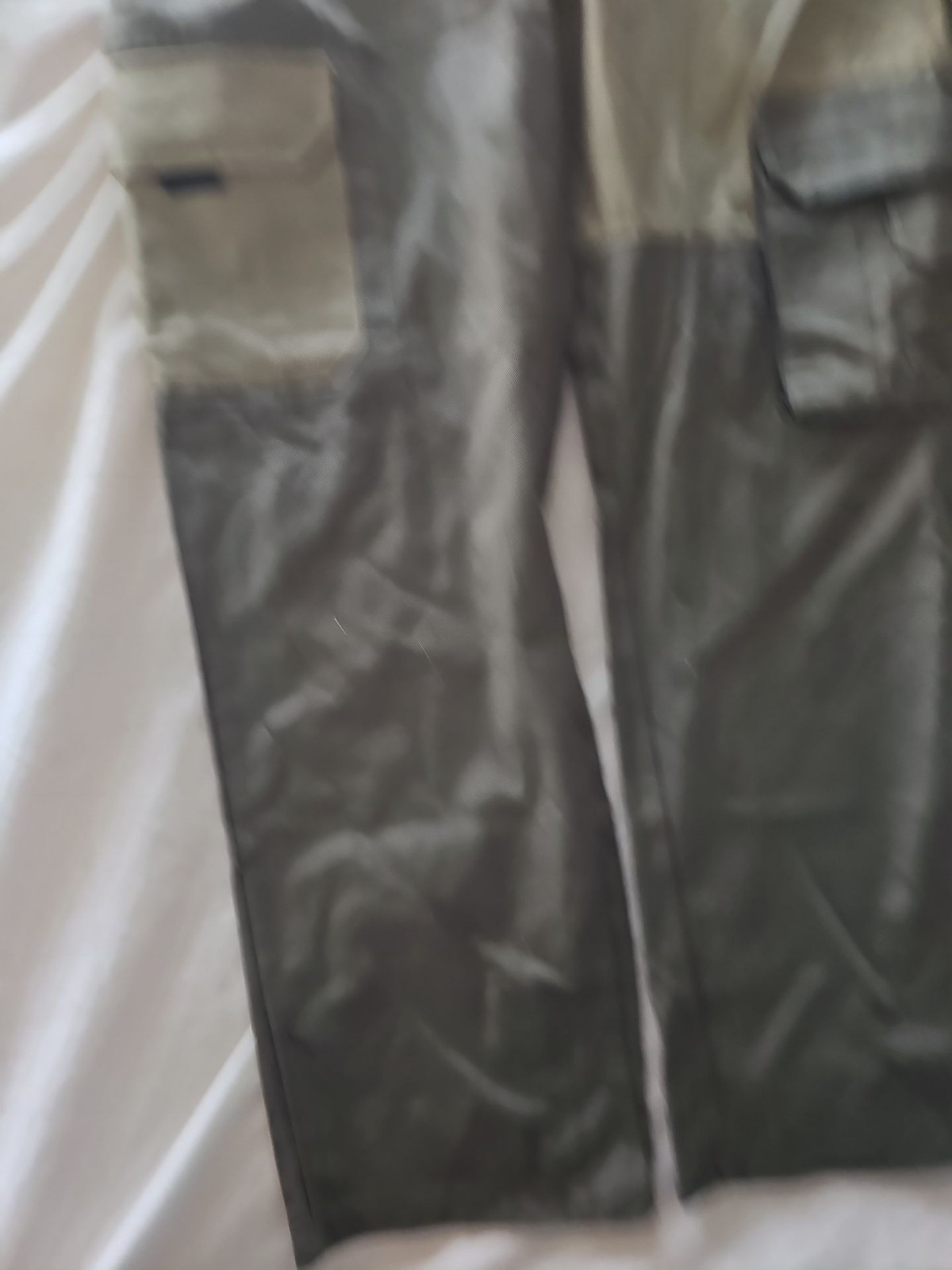 boohooMAN Tall Relaxed Multi-Tonal Khaki Cargo Trousers 238 waiste 34 leg 29 - Image 8