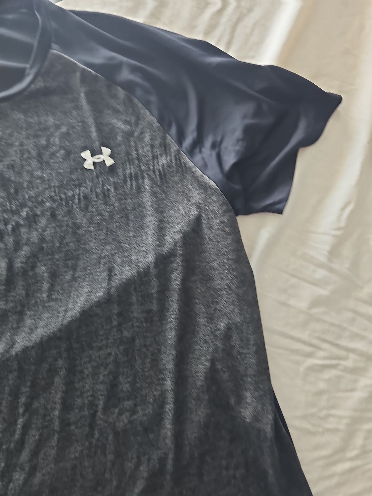 Under Armour Tech Tee Men's XL Charcoal Grey Training Shirt - Image 9