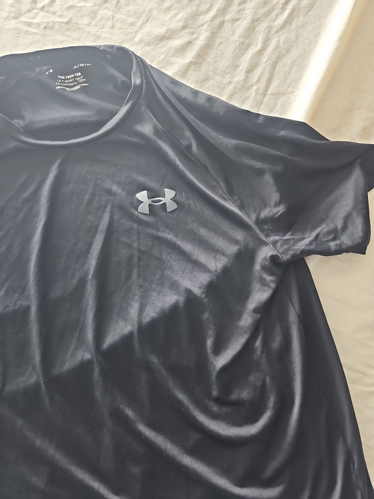 Under Armour 'The Tech Tee' Men's XL Performance T-Shirt Black - Image 3