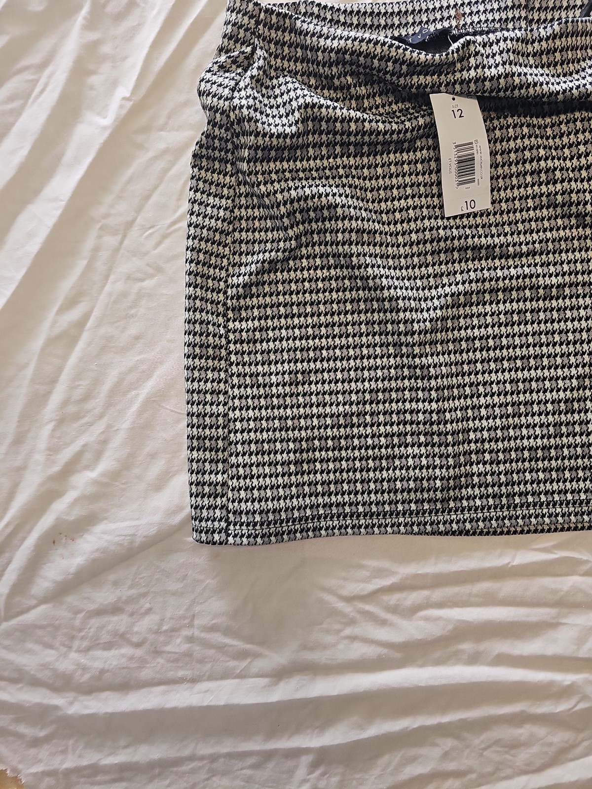 New with Tags F&F Houndstooth Mini Skirt - Size 12 - Image 9