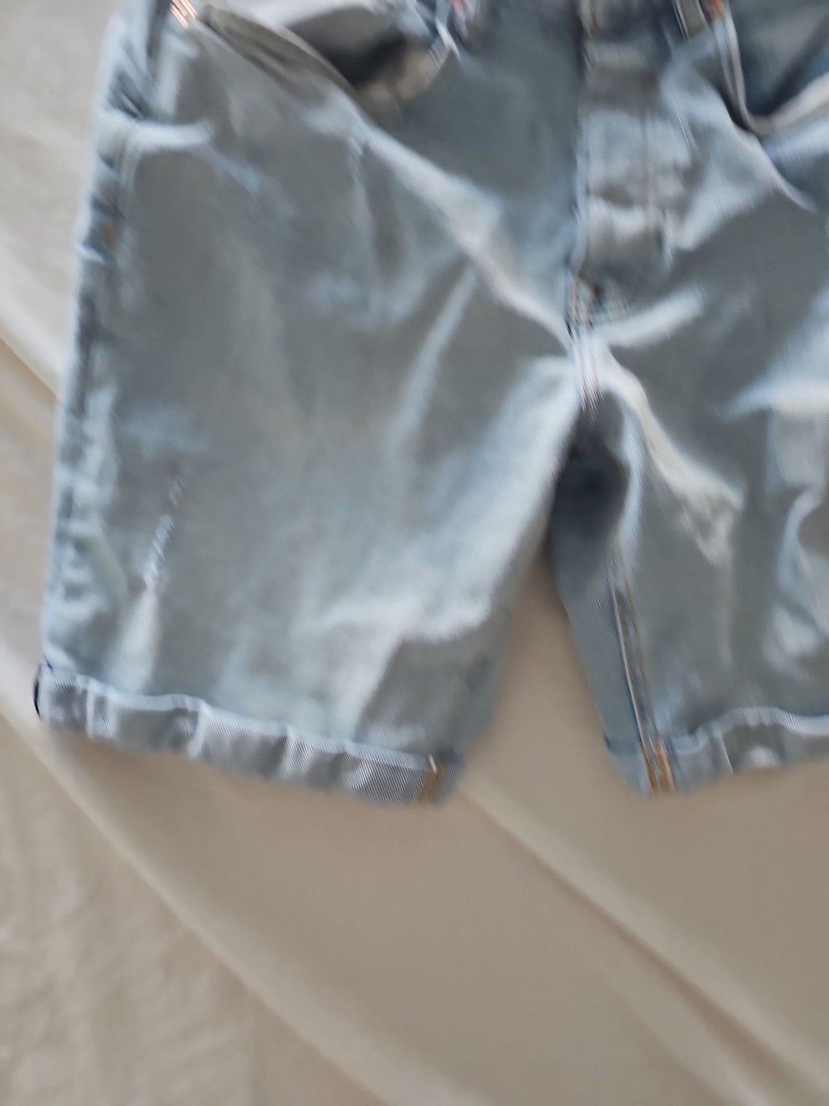 H&M Light Wash Denim Shorts W30 - Image 9