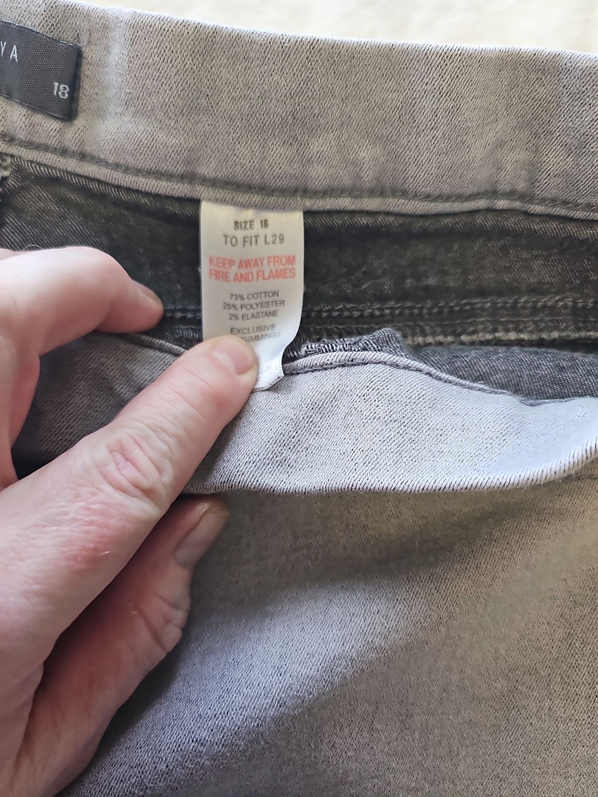 Papaya Grey Pull-On Skinny Jeggings Size 18  426