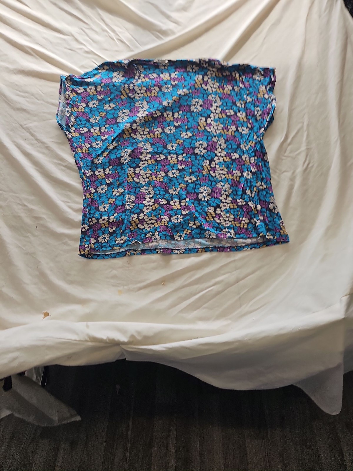 Tu Woman Floral Print T-Shirt in Vibrant Teal and Purple s16 B453