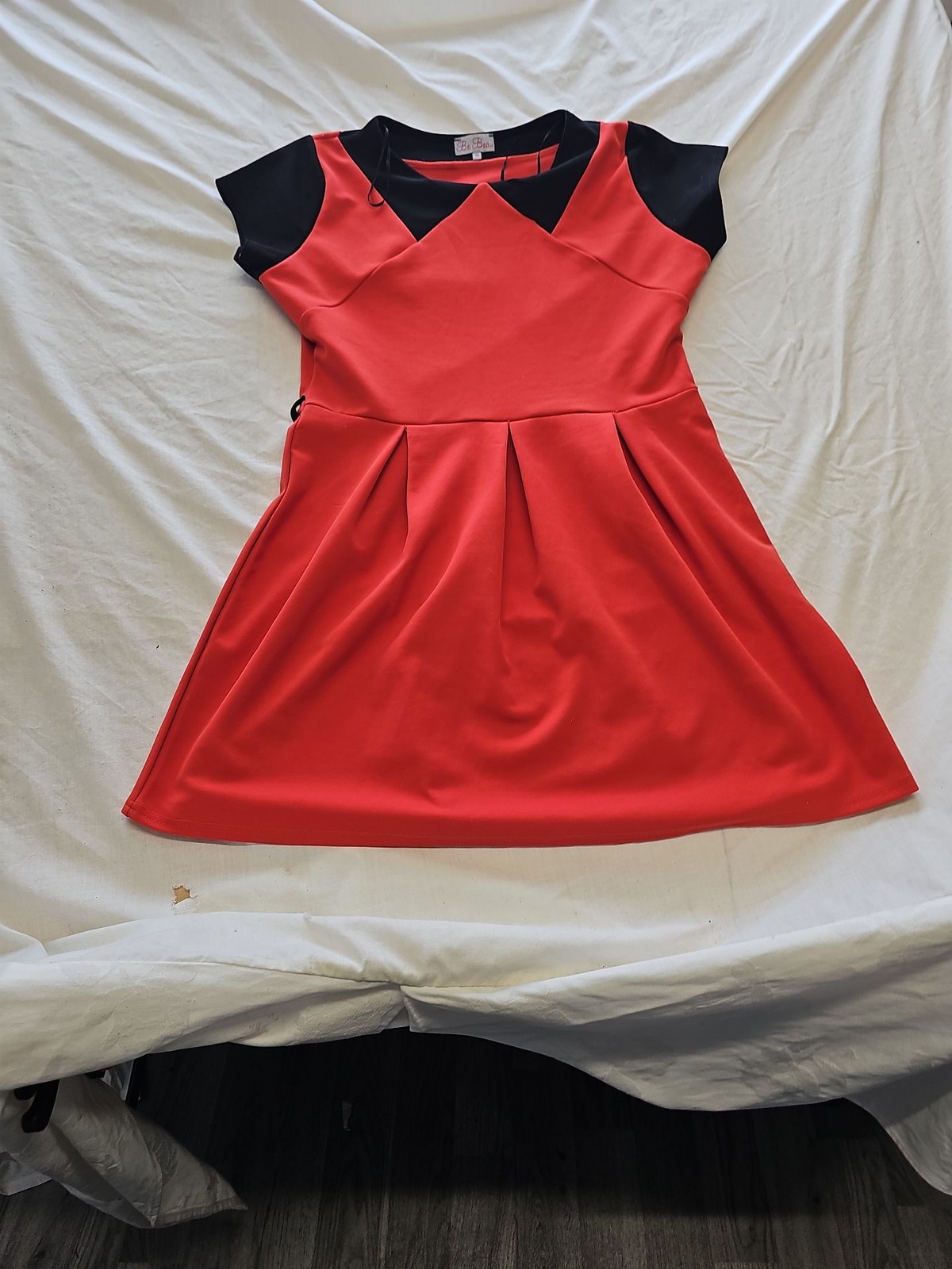 Be Beau Red and Black Colorblock Skater Dress Size 16 B465