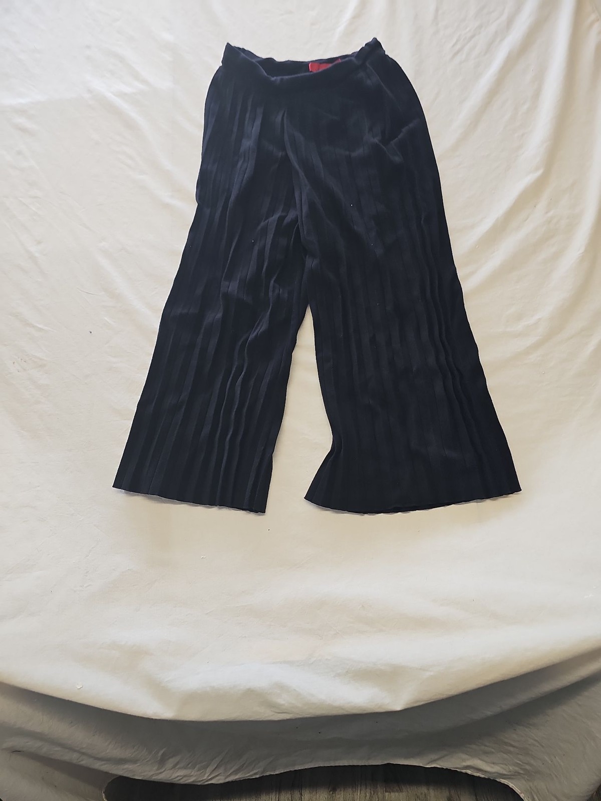 VETONO Black Pleated Wide Leg Culotte Trousers 418
