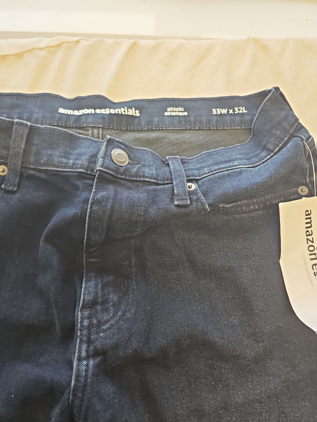 Amazon Essentials Men’s Athletic Fit Dark Wash Denim Jeans 33×32  C480