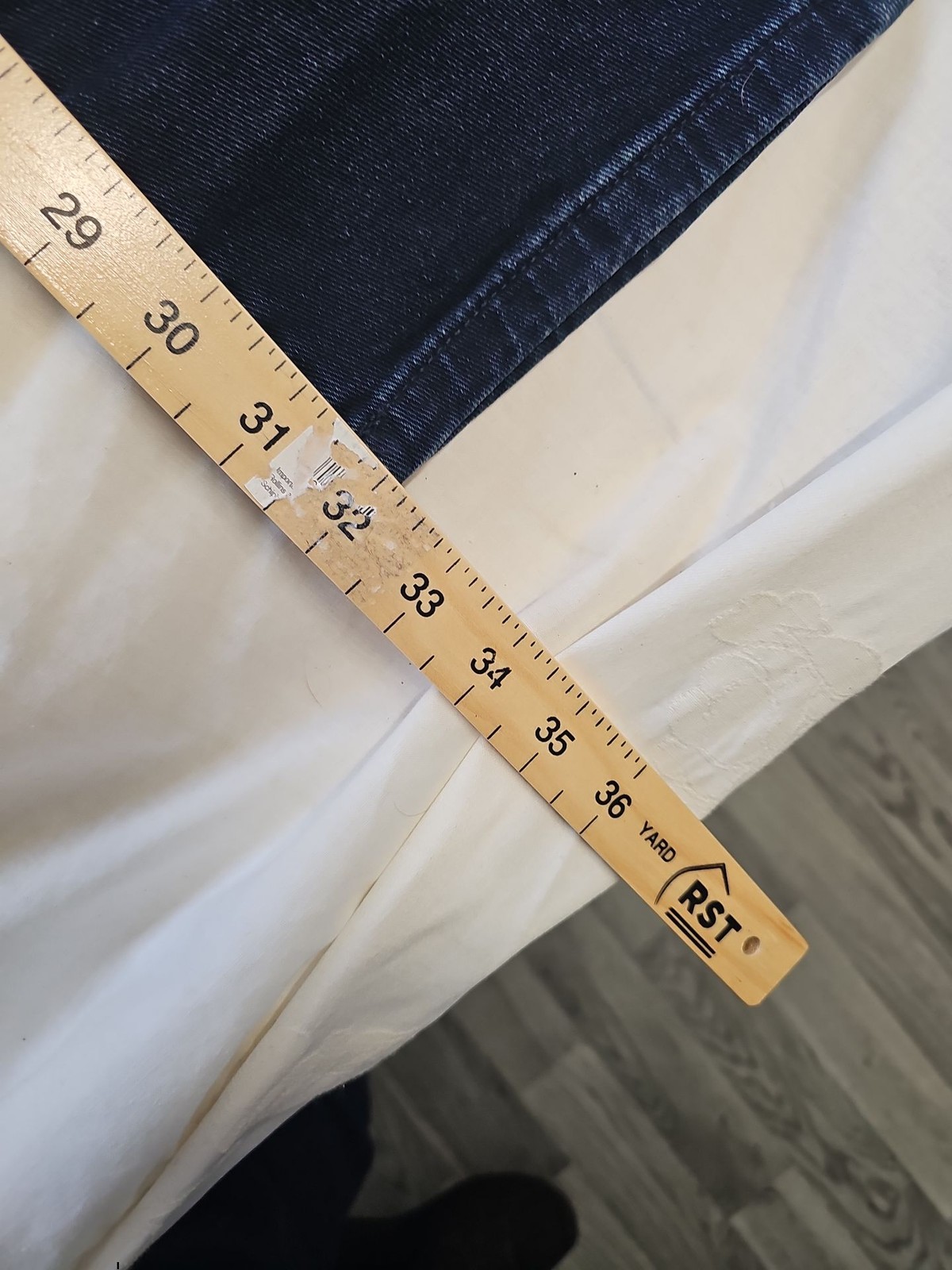 Amazon Essentials Men's Athletic Fit Dark Wash Denim Jeans 33x32 C480 - Image 7