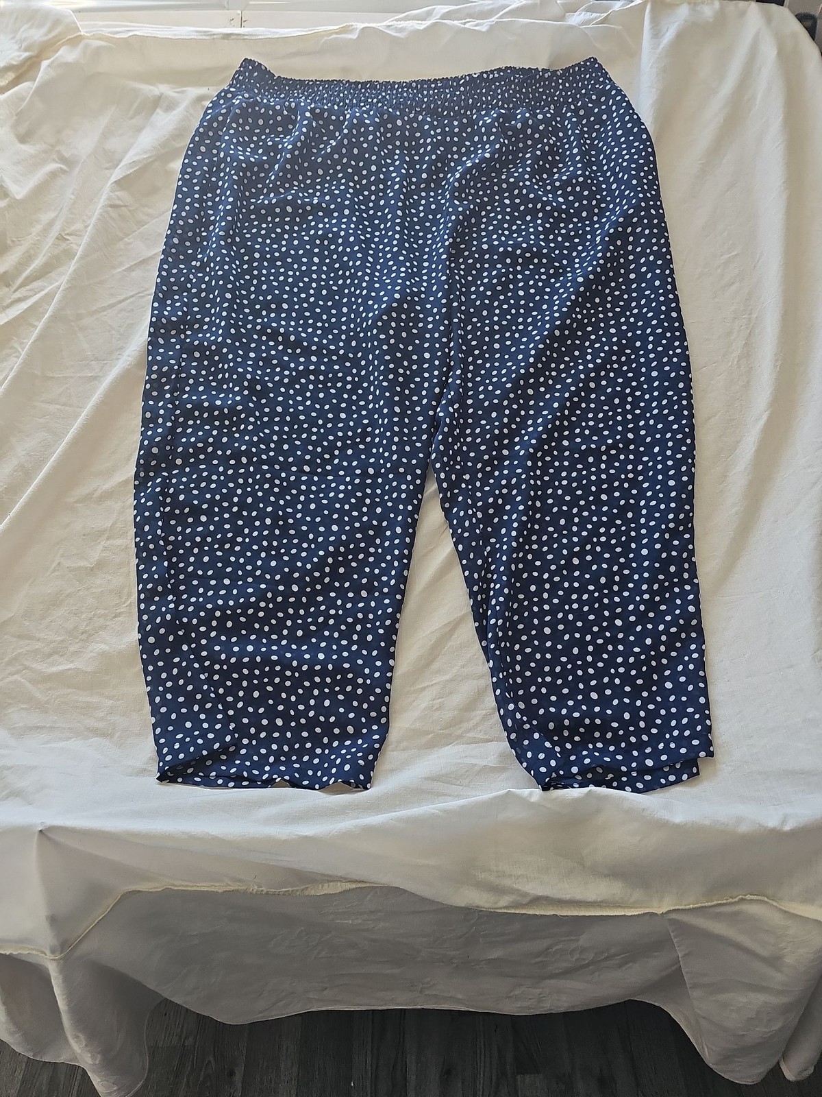 Tu Woman Navy Blue Polka Dot Cropped Trousers Size 22 C486