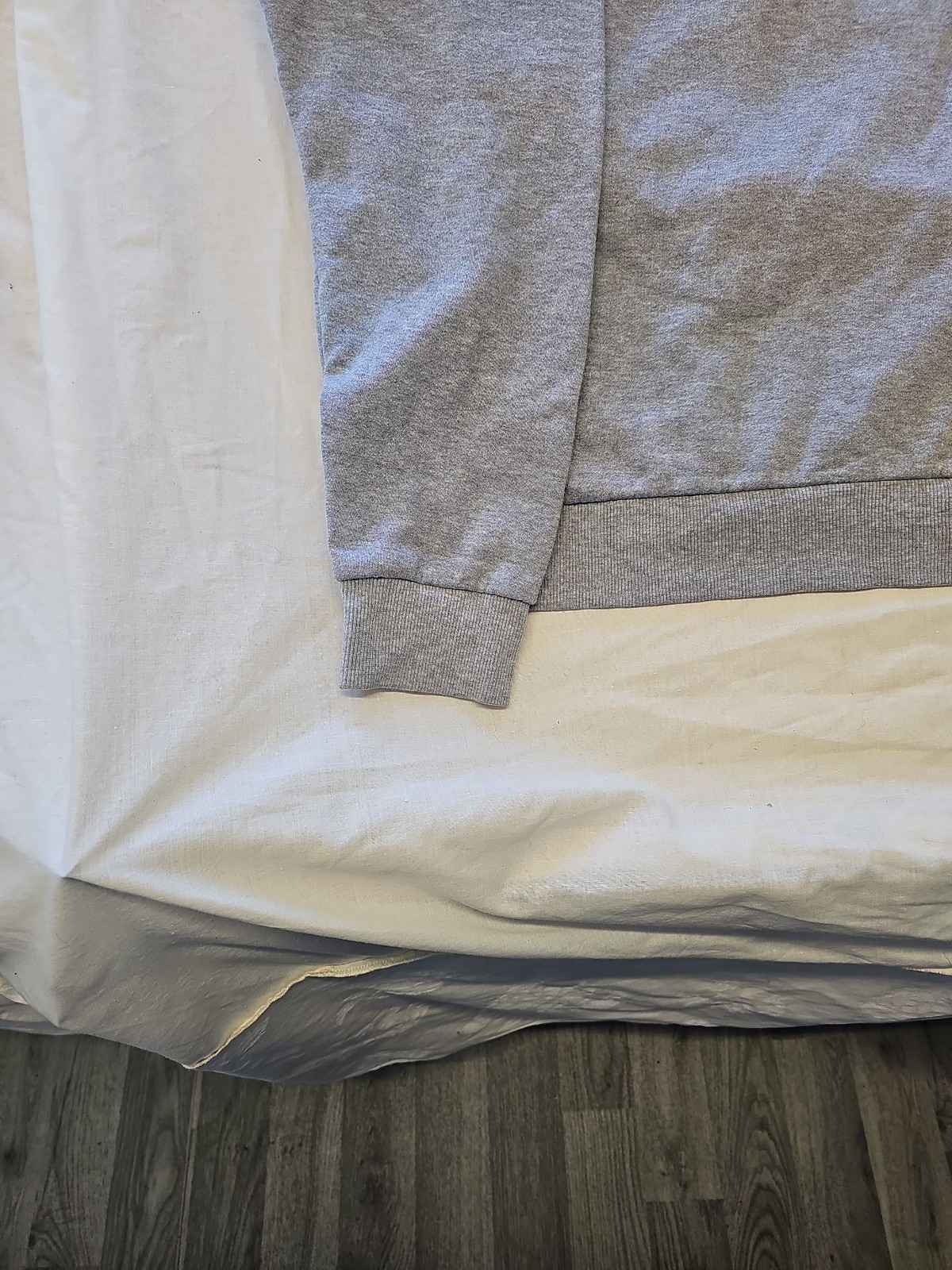 Folk Grey Crewneck Sweatshirt Size 5 D507 - Image 4