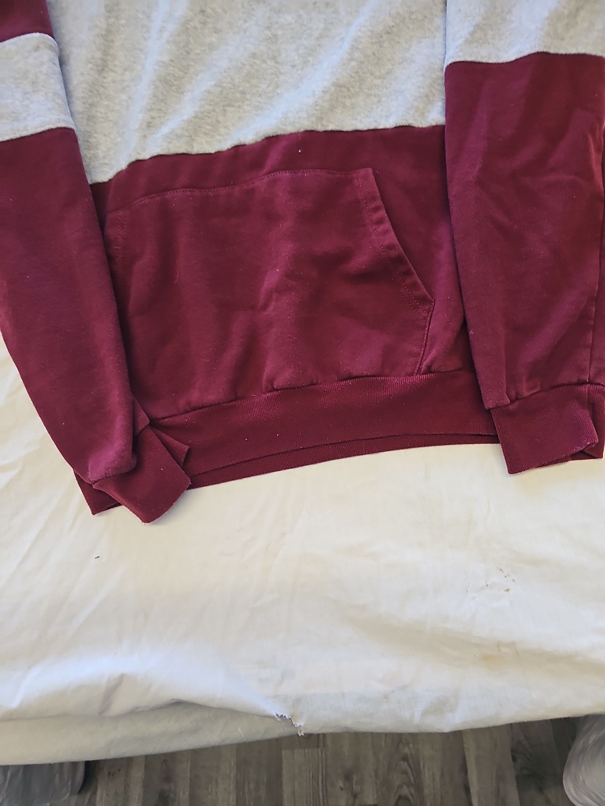 Two-Tone Colorblock Pullover Hoodie in Burgundy and Heather Grey F533