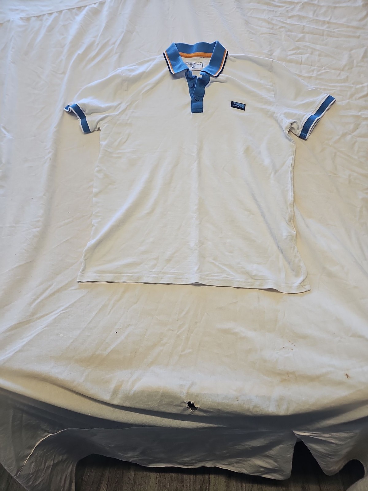 Jack & Jones Core White Polo Shirt with Contrast Tipping F536