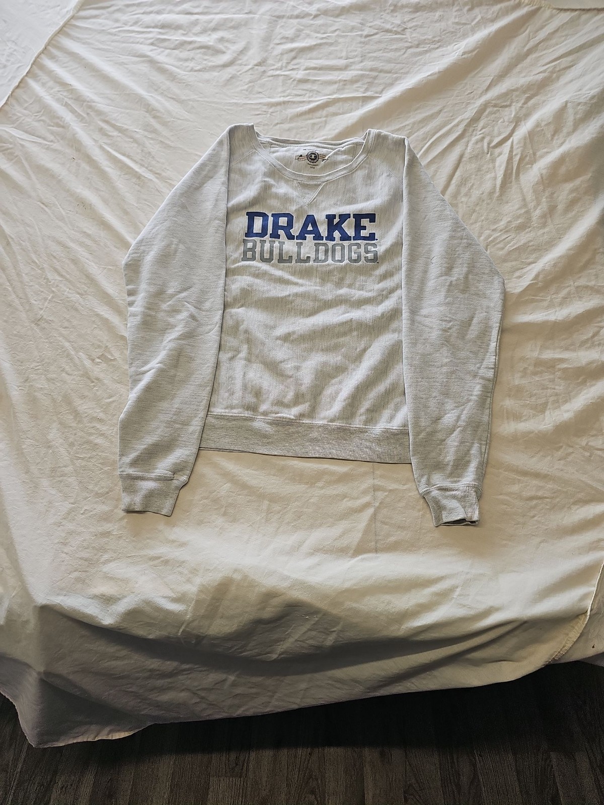 Champion Reverse Weave Drake Bulldogs Heather Grey Sweatshirt G571