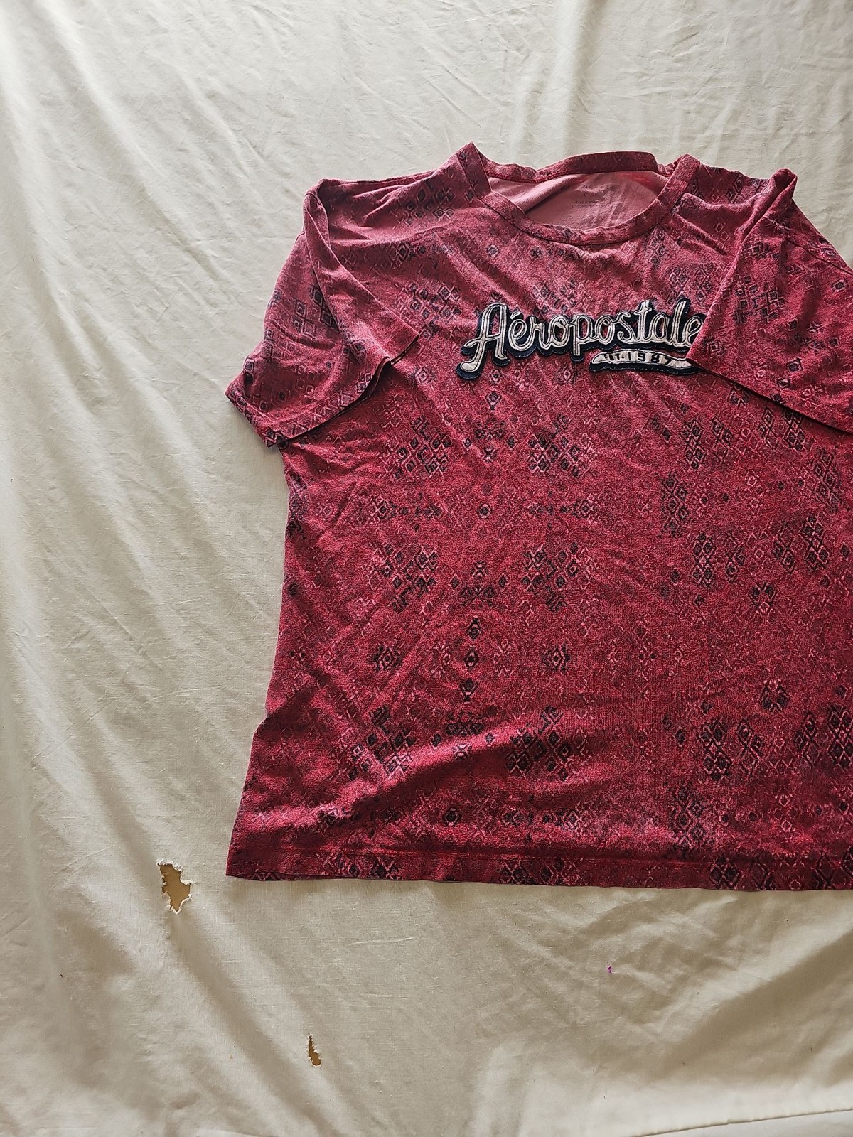 Aéropostale Red Patterned Applique Graphic T-Shirt large I606 - Image 3