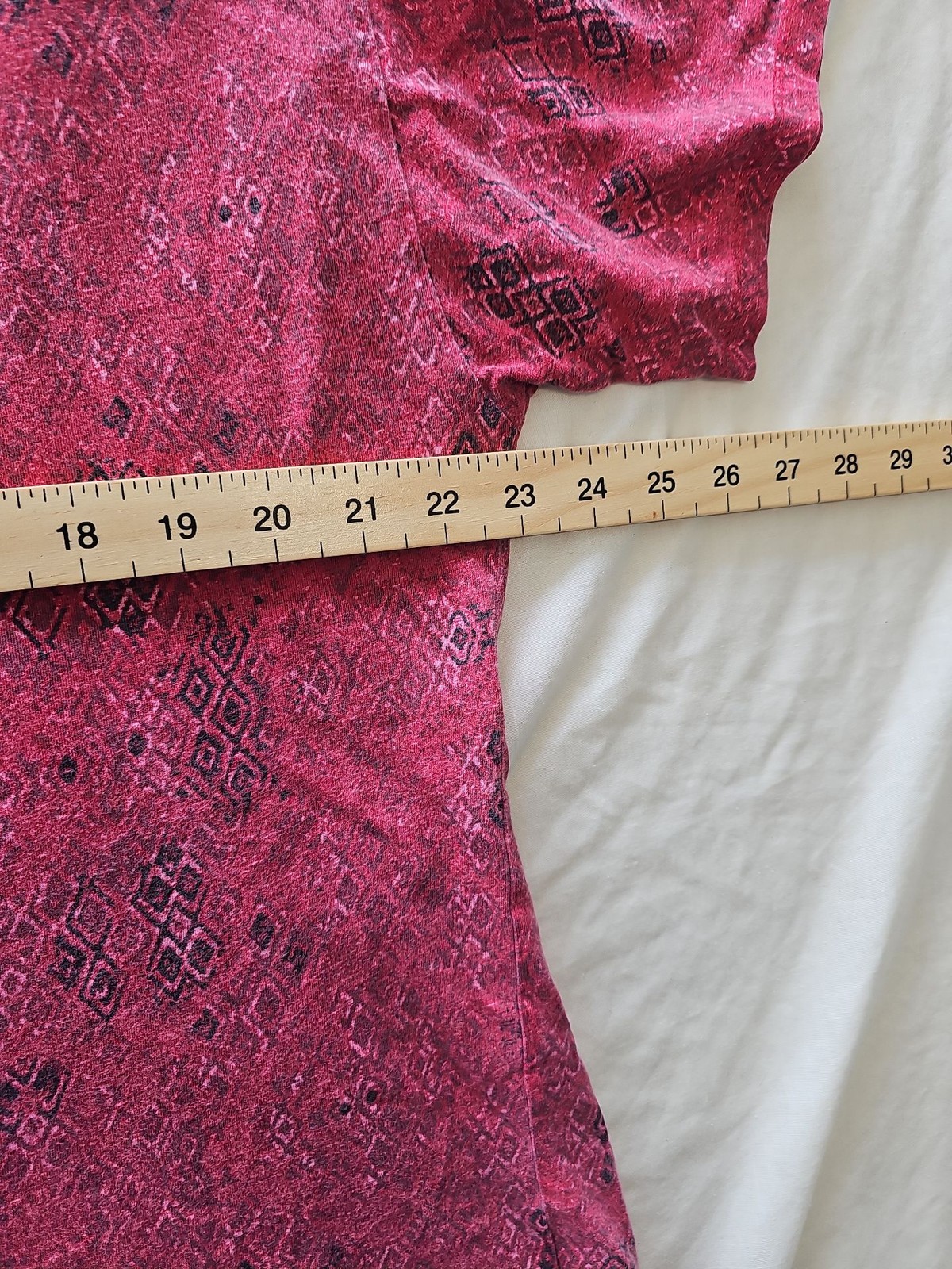 Aéropostale Red Patterned Applique Graphic T-Shirt large I606 - Image 5