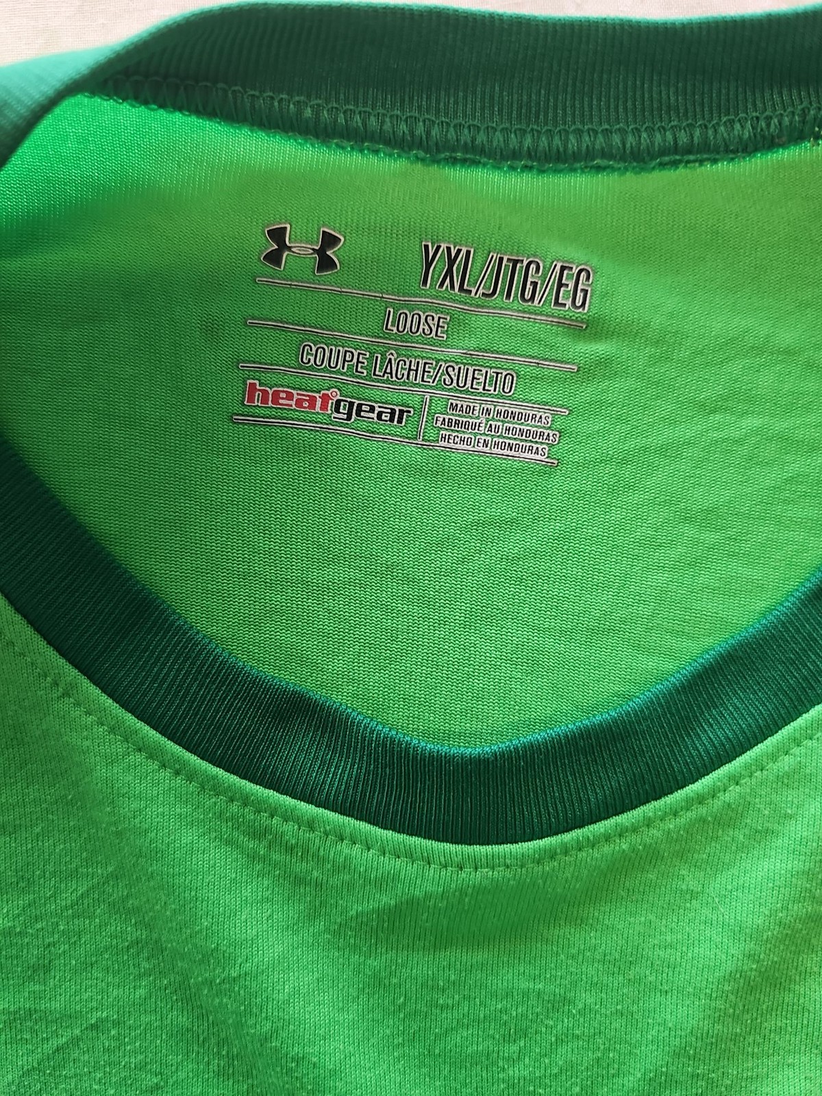 Under Armour Youth HeatGear Long Sleeve Performance Top Lime/Kelly Green L E629