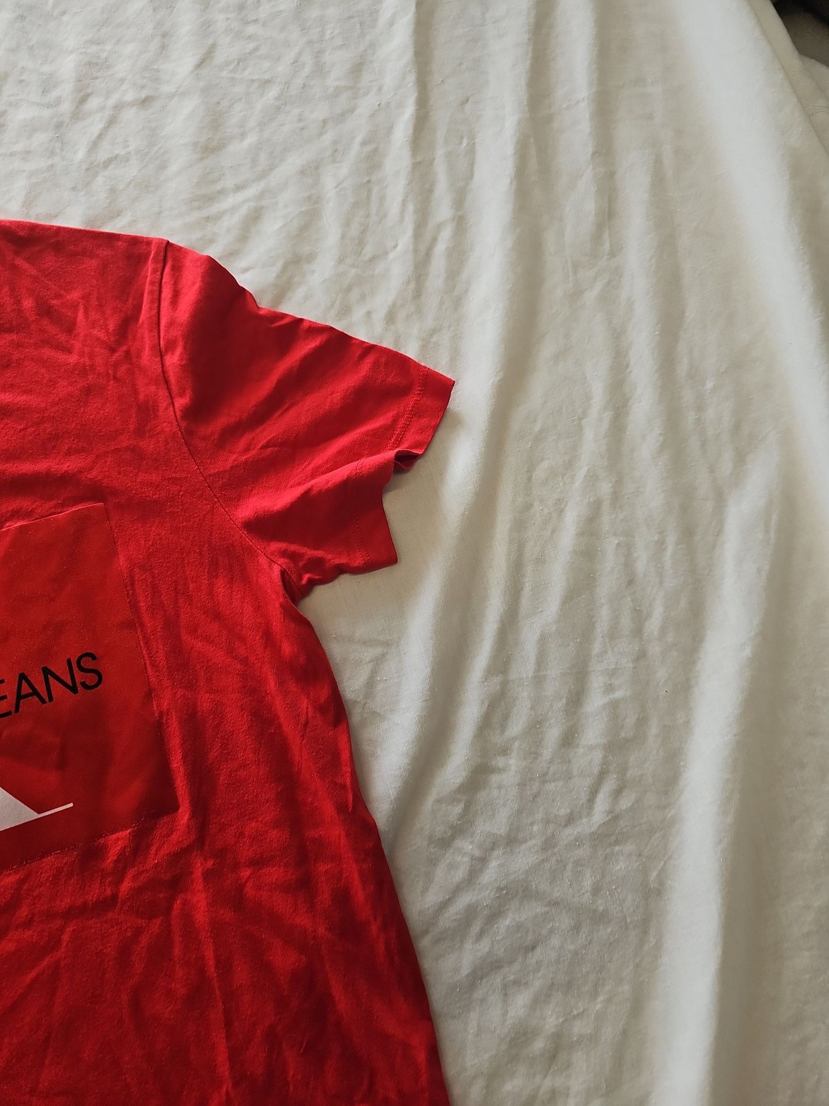 Calvin Klein Jeans Red Logo Graphic T-Shirt Small I607 - Image 6