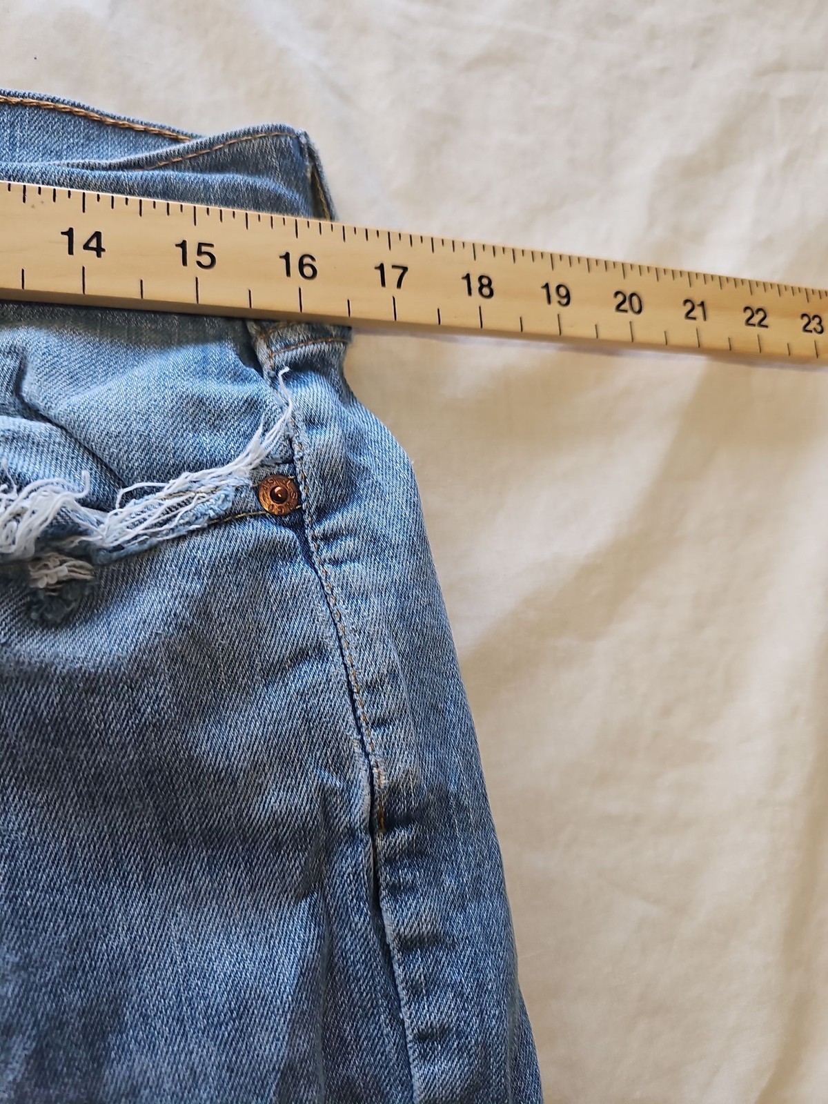 Vintage Levi's 514 Straight Fit Distressed Light Wash Jeans w31 L32 J656 - Image 5