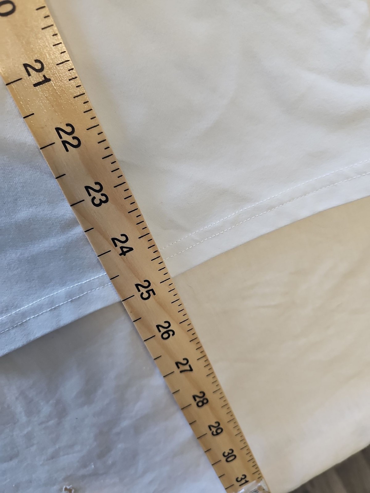 Manfinity White Polo Shirt with Plaid Trim Detail S M700 - Image 7