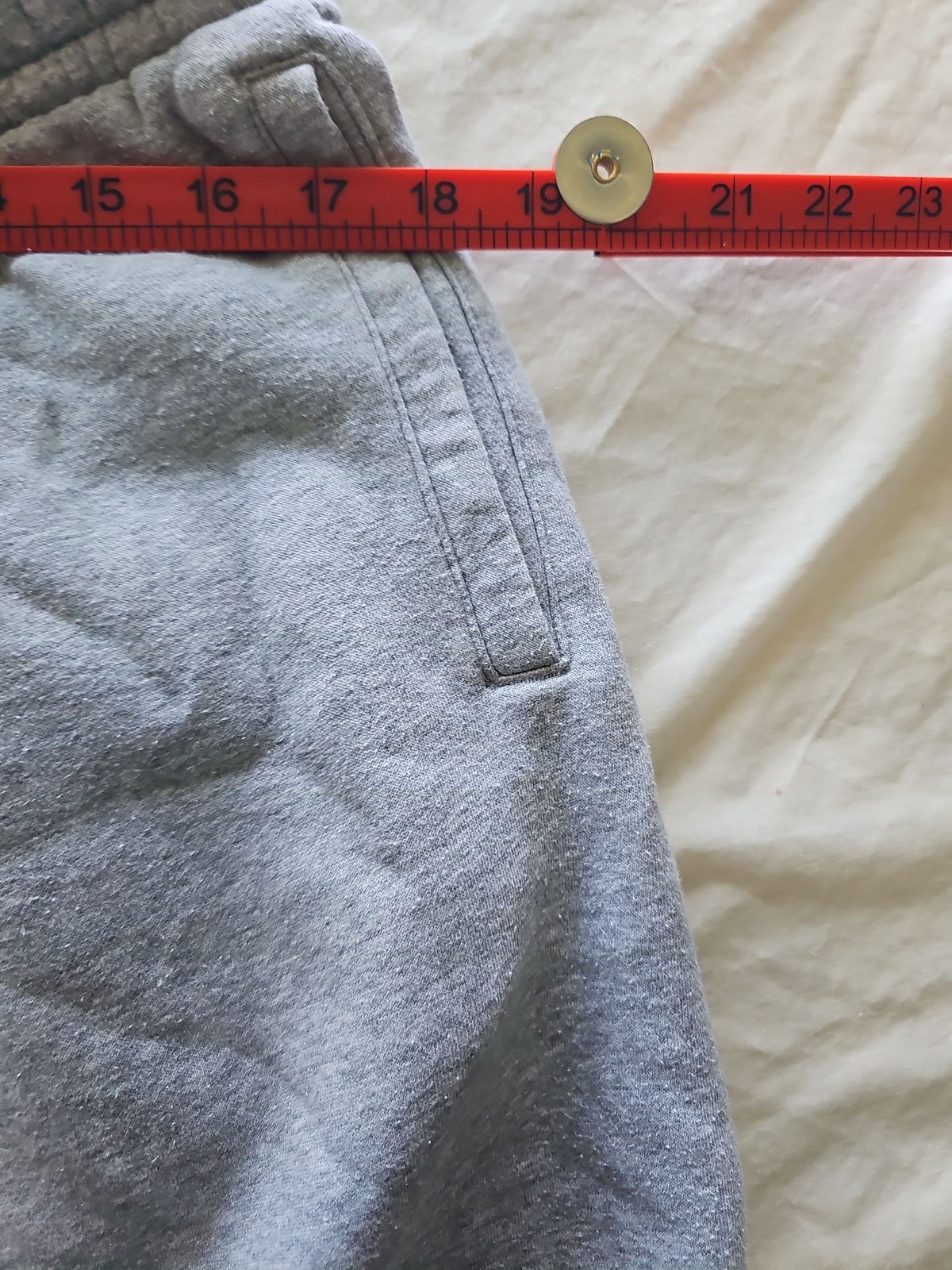 Nike Men's Grey Fleece Sweat Shorts 330 - Image 5