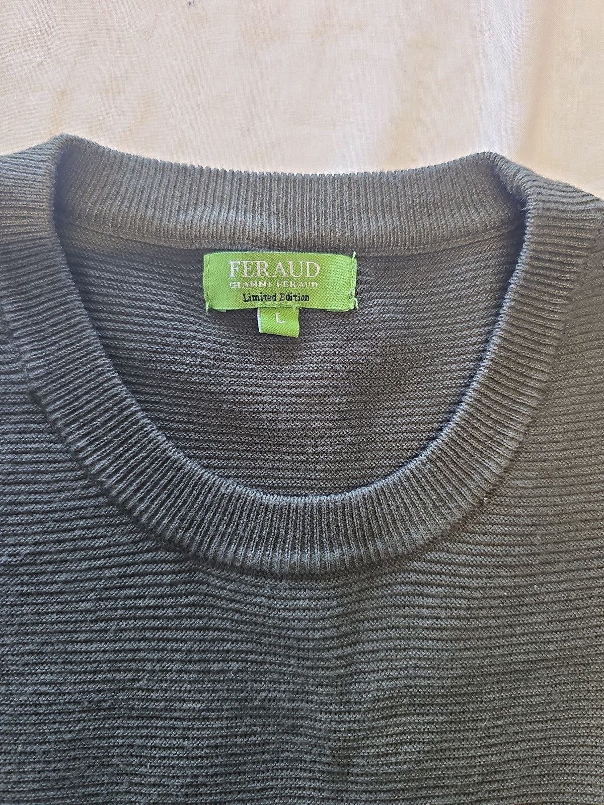 Gianni Feraud Limited Edition Charcoal Ribbed Texture Knit Jumper L L677