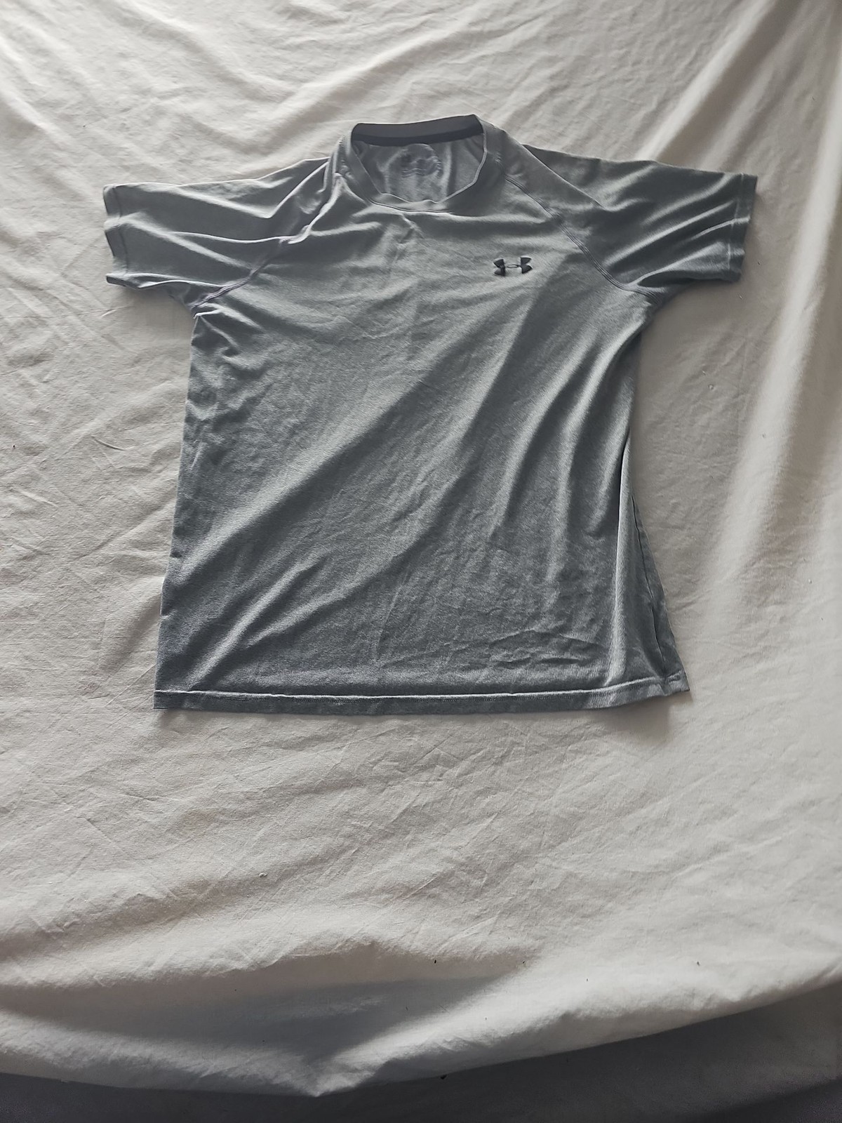Under Armour Men's HeatGear Grey Short Sleeve Performance Training Shirt 370 - Image 4