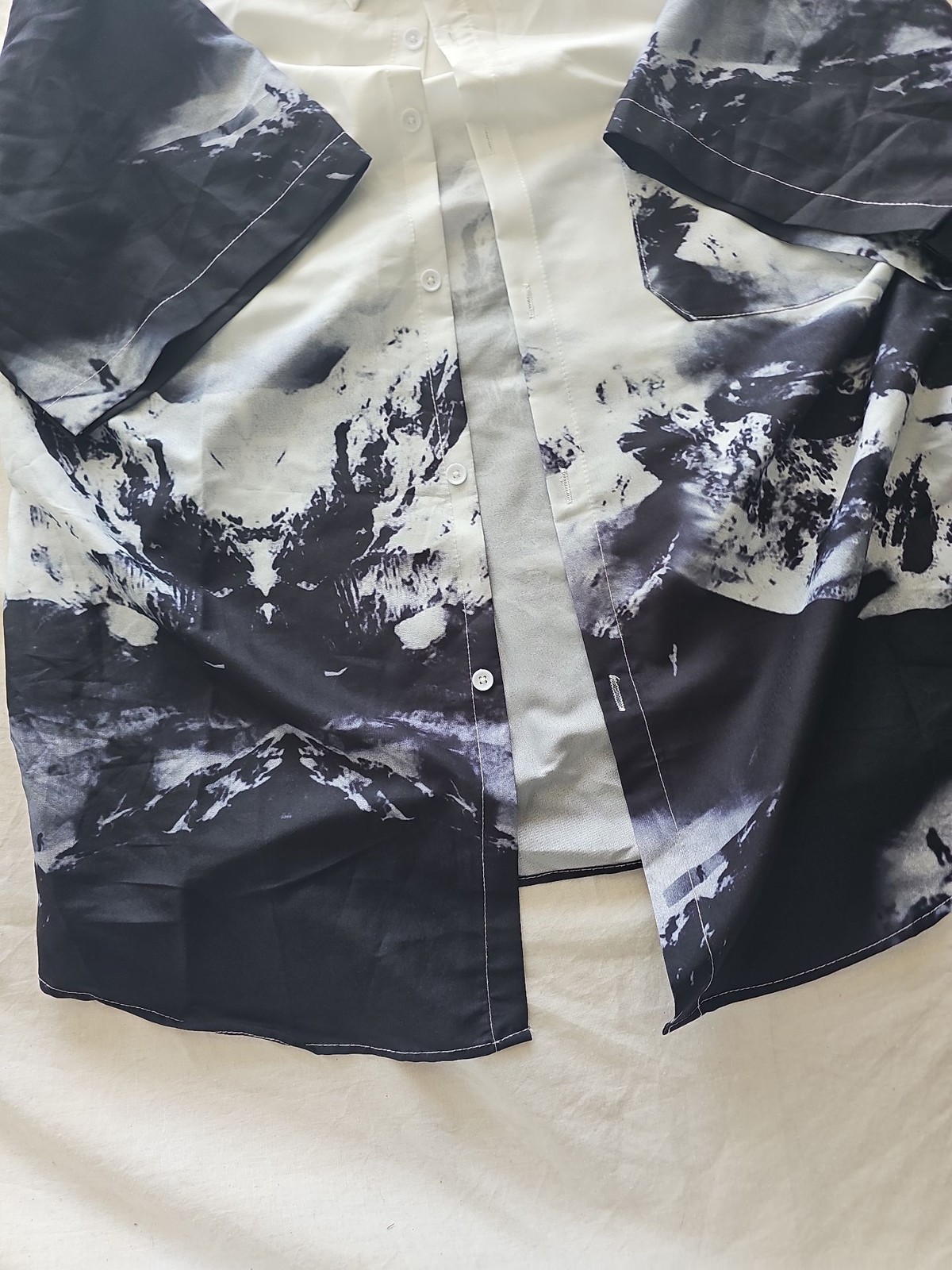 Abstract Graphic Print Short Sleeve Button-Down Shirt XXL 312 - Image 7