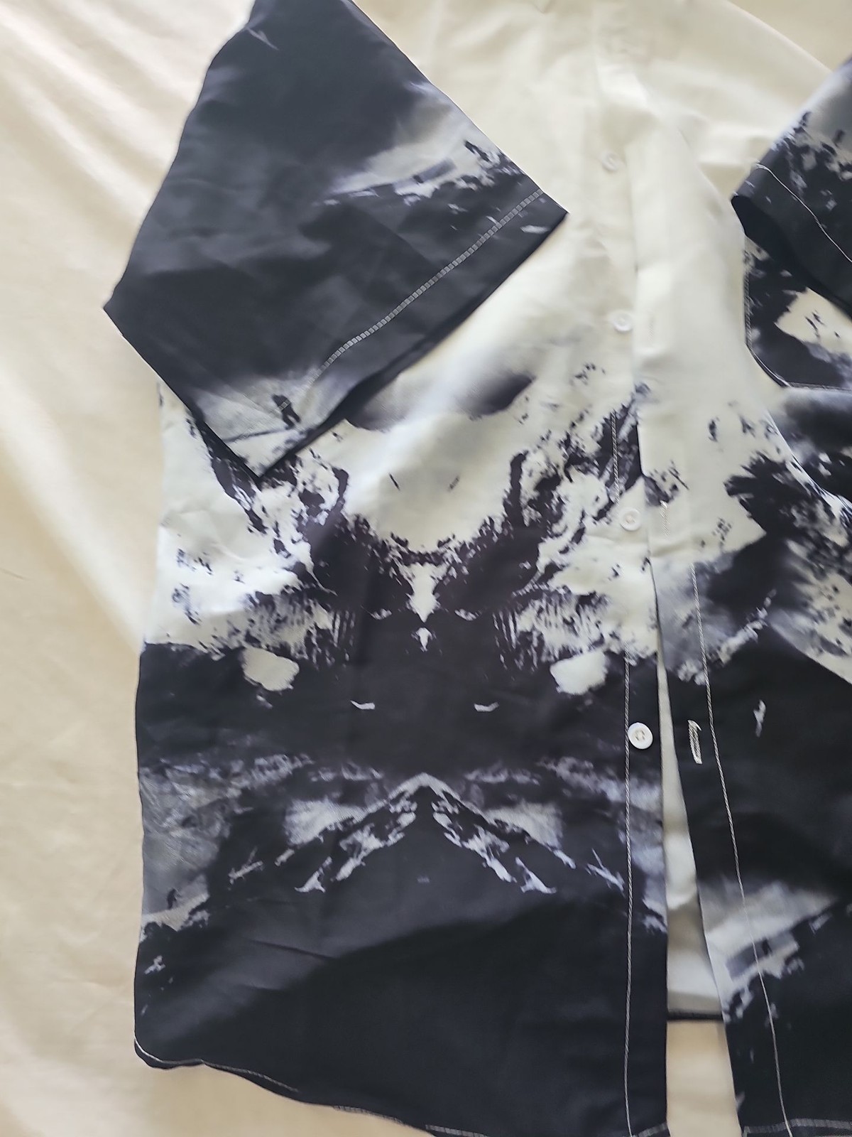Abstract Graphic Print Short Sleeve Button-Down Shirt XXL 312 - Image 10