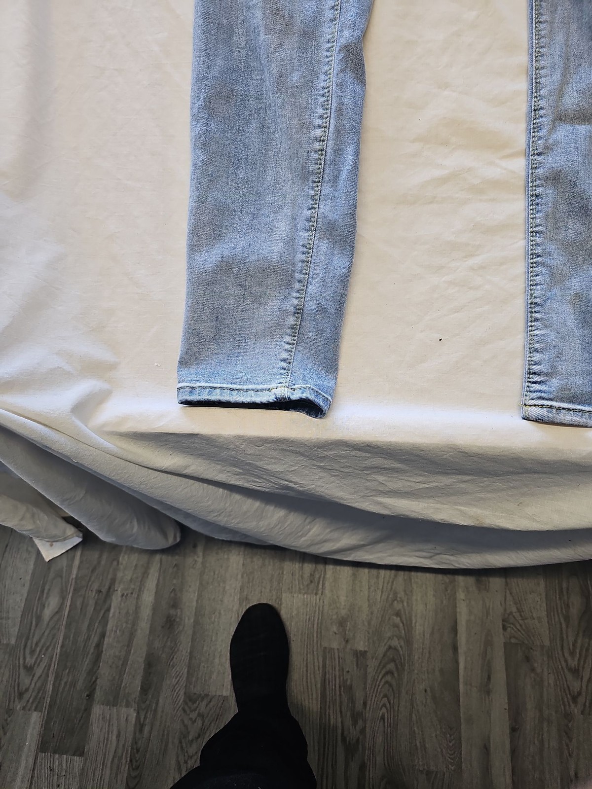 Voi Jeans Co Light Wash Slim Fit Denim Jeans 431 - Image 4
